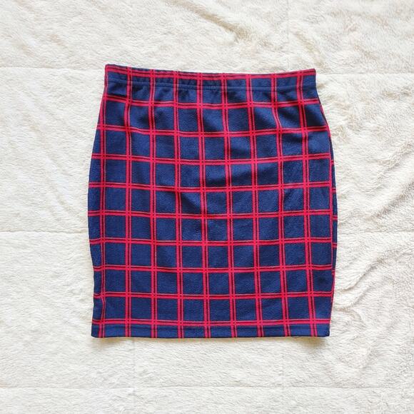 Shein Red & Blue Plaid Skirt - Picture 2 of 3